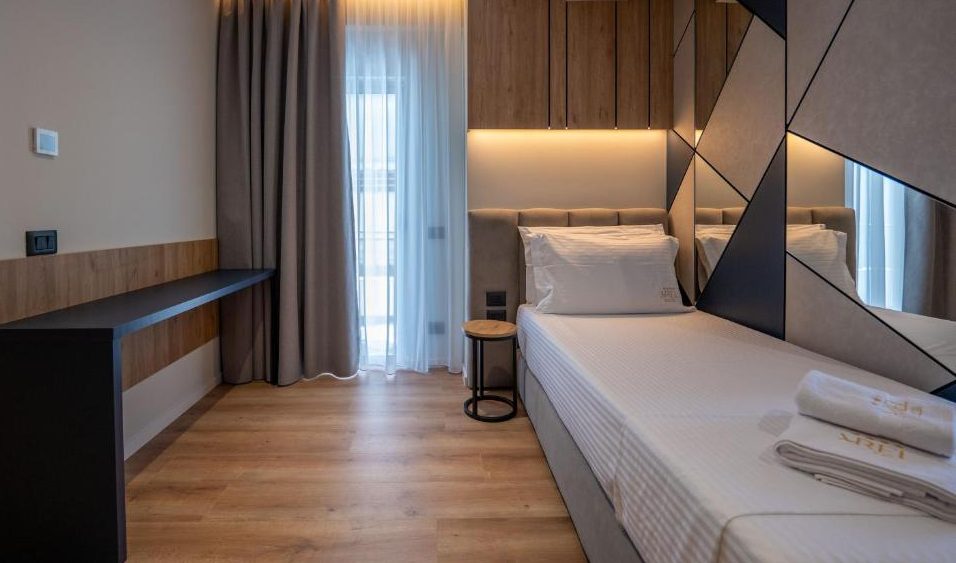 Албанія - Готель - Arel 17